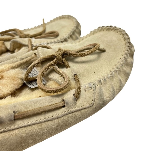 UGG AUSTRALIA Moccasins Cream Suede Leather Flats Slippers 5612 Sherpa Shoes 6 - Picture 4 of 16